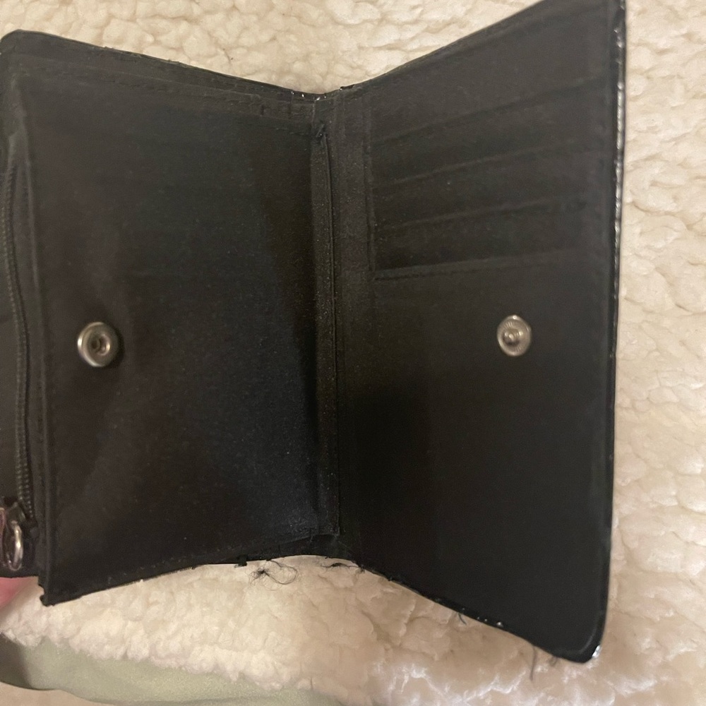 Wallet - Picture 3 of 3